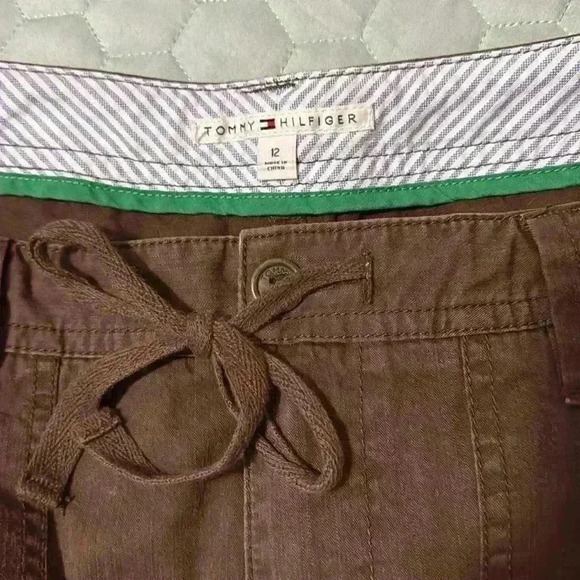 Tommy Hilfiger Brown Shorts size 12 - Picture 3 of 5